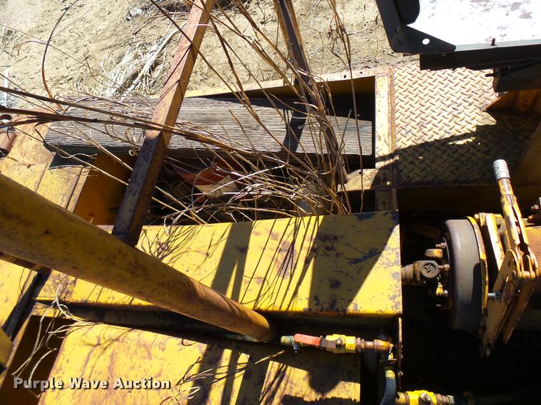 image for item DB2425 Ingram pneumatic roller