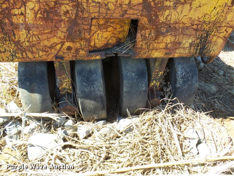 image for item DB2425 Ingram pneumatic roller