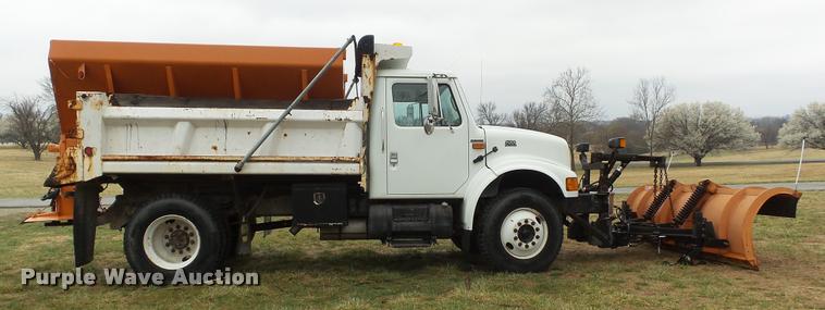 image for item DB3836 2001 International 4700 dump truck