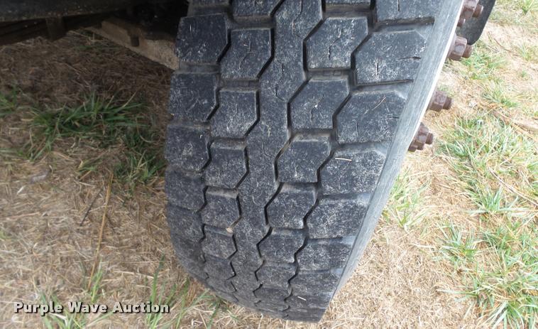 image for item DB3836 2001 International 4700 dump truck