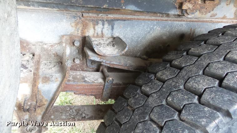 image for item DB3836 2001 International 4700 dump truck