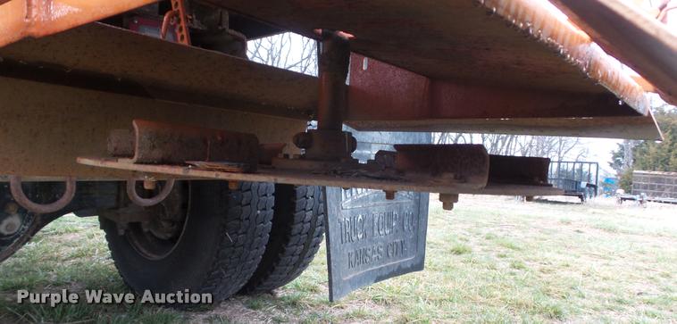 image for item DB3836 2001 International 4700 dump truck