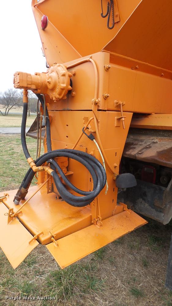 image for item DB3836 2001 International 4700 dump truck