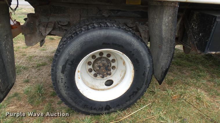 image for item DB3836 2001 International 4700 dump truck