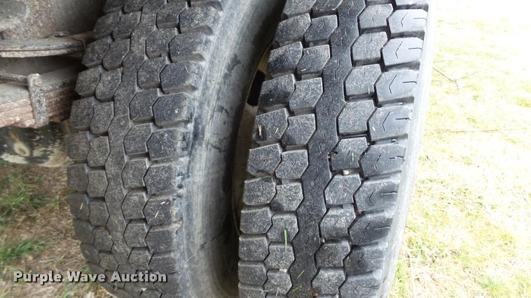 image for item DB3836 2001 International 4700 dump truck