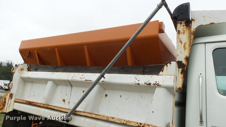 image for item DB3836 2001 International 4700 dump truck