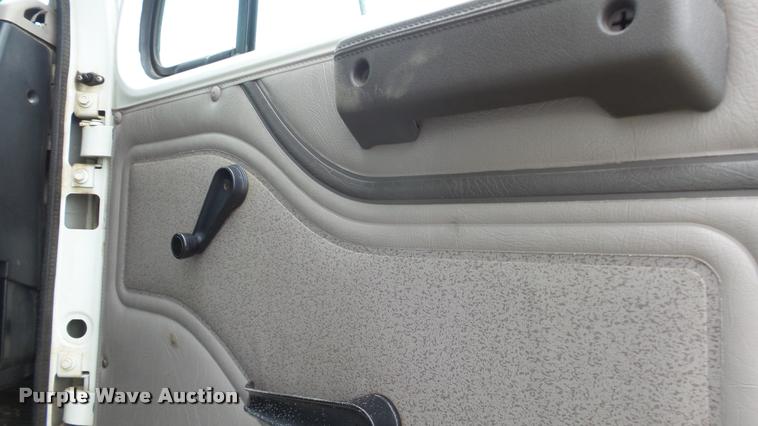 image for item DB3836 2001 International 4700 dump truck