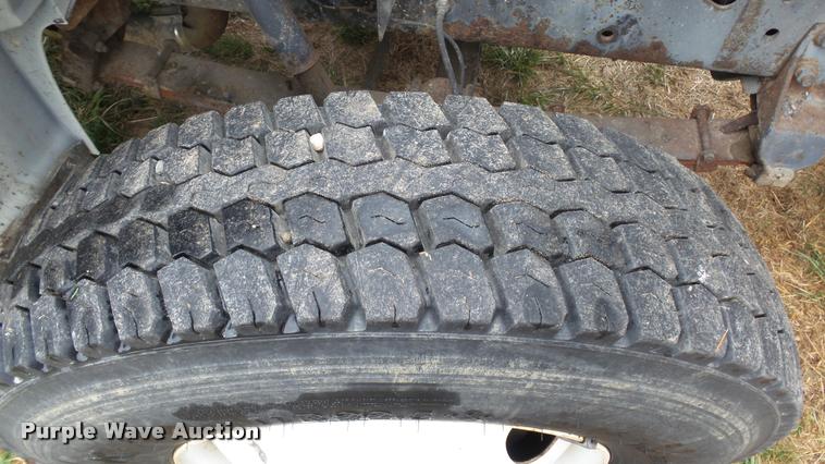 image for item DB3836 2001 International 4700 dump truck