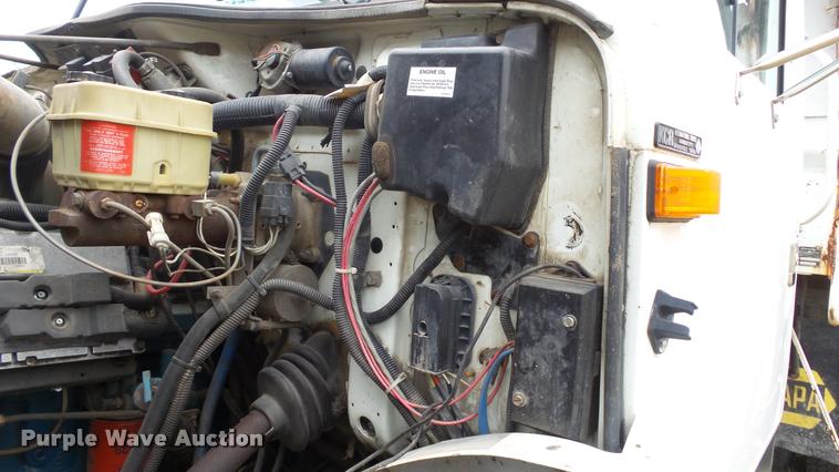 image for item DB3836 2001 International 4700 dump truck