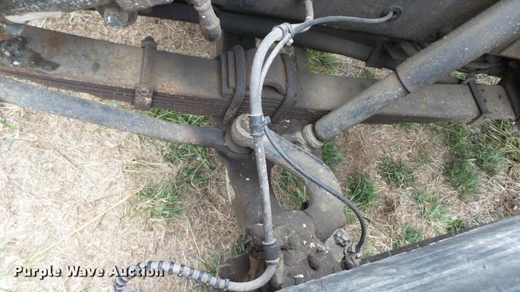 image for item DB3836 2001 International 4700 dump truck