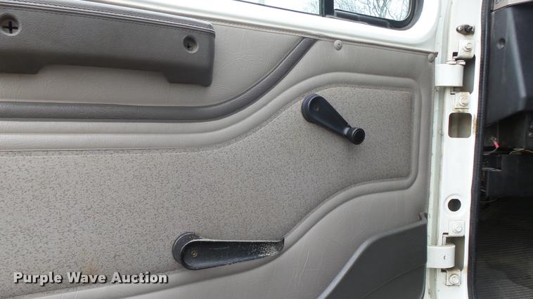 image for item DB3836 2001 International 4700 dump truck