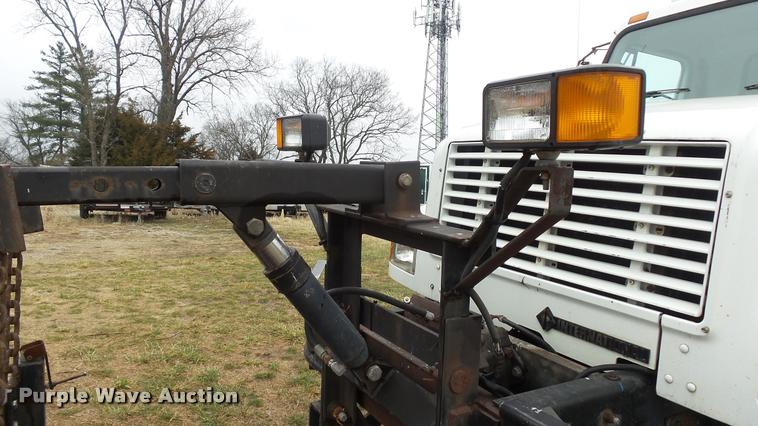 image for item DB3836 2001 International 4700 dump truck