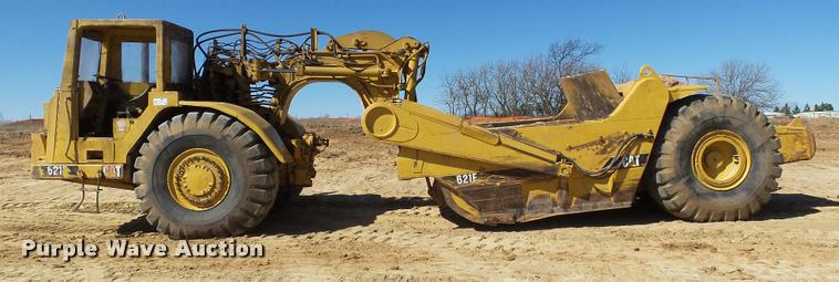 image for item DB4679 1987 Caterpillar 621E conventional scraper