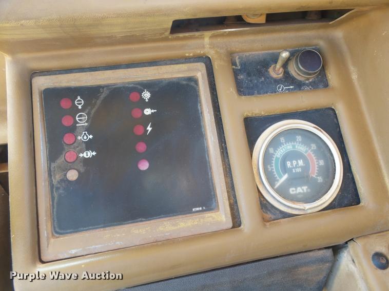 image for item DB4679 1987 Caterpillar 621E conventional scraper