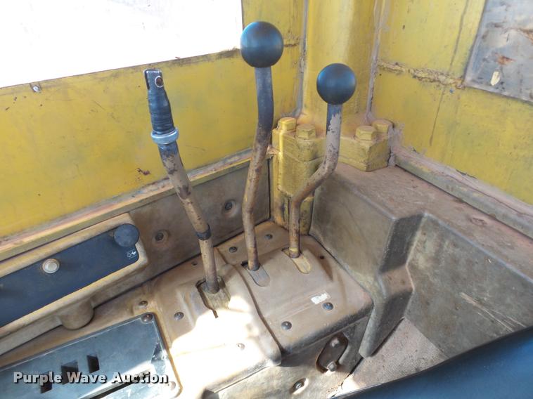 image for item DB4679 1987 Caterpillar 621E conventional scraper