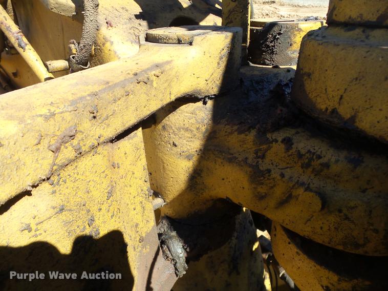 image for item DB4679 1987 Caterpillar 621E conventional scraper