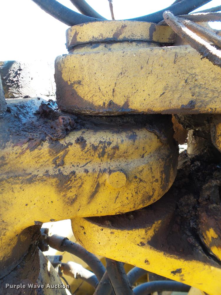 image for item DB4679 1987 Caterpillar 621E conventional scraper