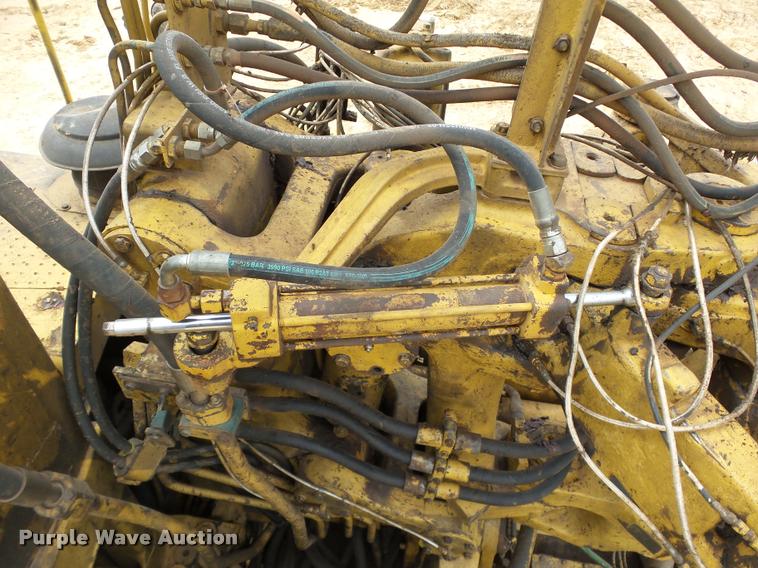 image for item DB4679 1987 Caterpillar 621E conventional scraper