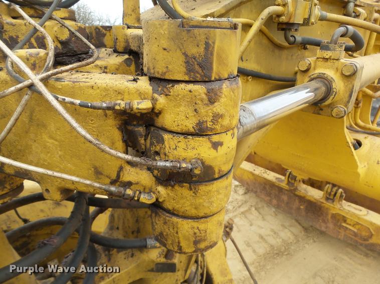 image for item DB4679 1987 Caterpillar 621E conventional scraper