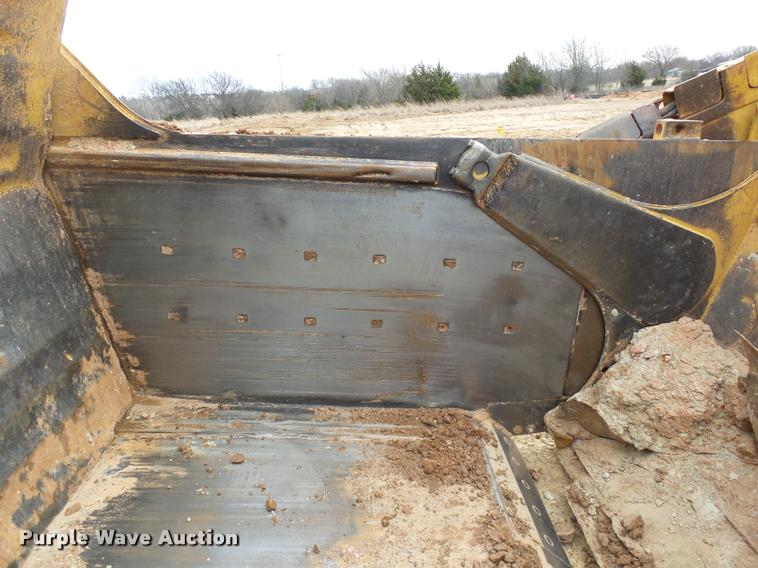 image for item DB4679 1987 Caterpillar 621E conventional scraper