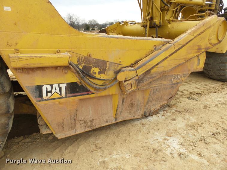 image for item DB4679 1987 Caterpillar 621E conventional scraper