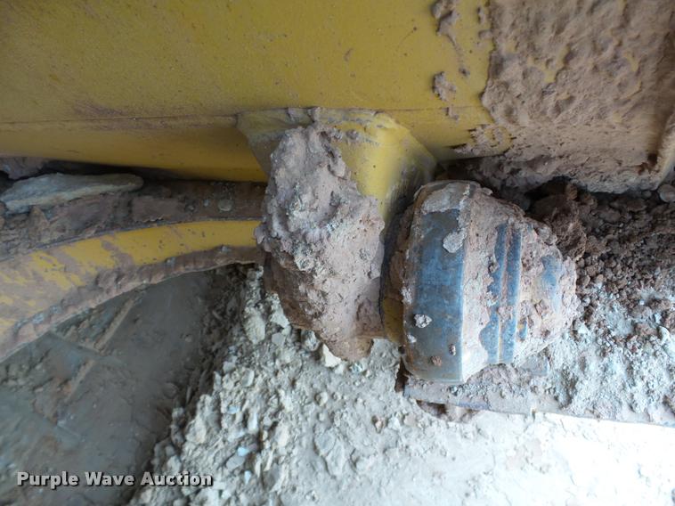 image for item DB4679 1987 Caterpillar 621E conventional scraper