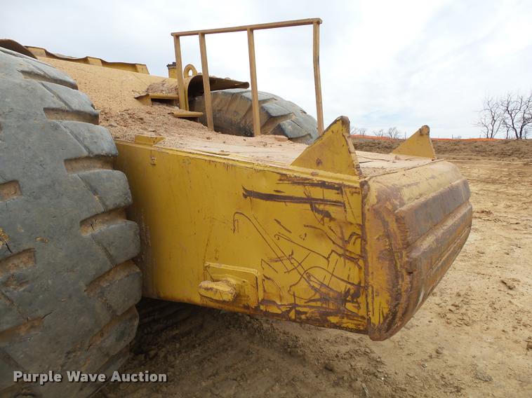 image for item DB4679 1987 Caterpillar 621E conventional scraper