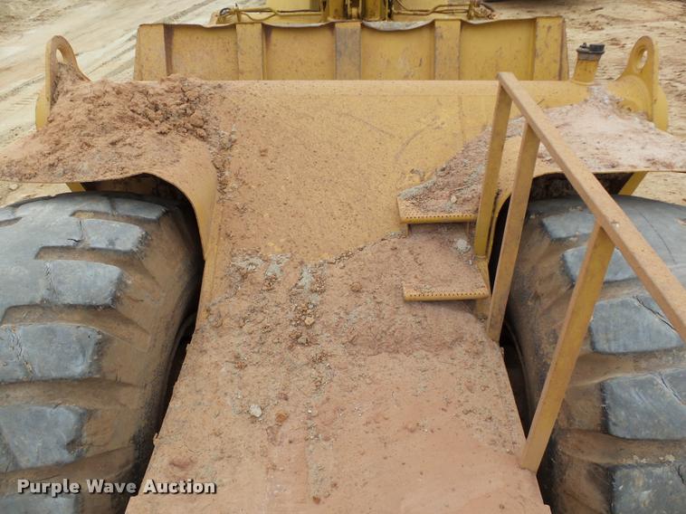 image for item DB4679 1987 Caterpillar 621E conventional scraper