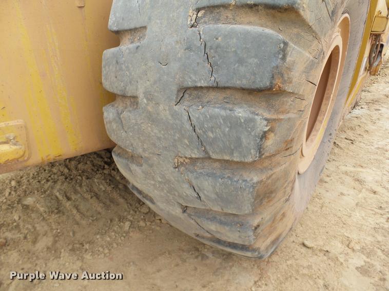 image for item DB4679 1987 Caterpillar 621E conventional scraper