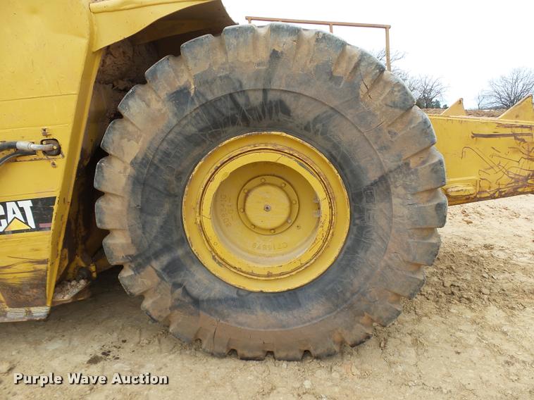 image for item DB4679 1987 Caterpillar 621E conventional scraper