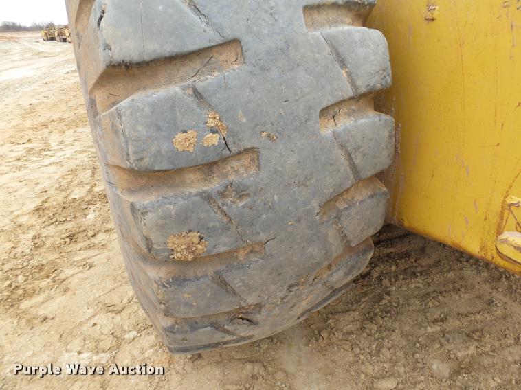 image for item DB4679 1987 Caterpillar 621E conventional scraper