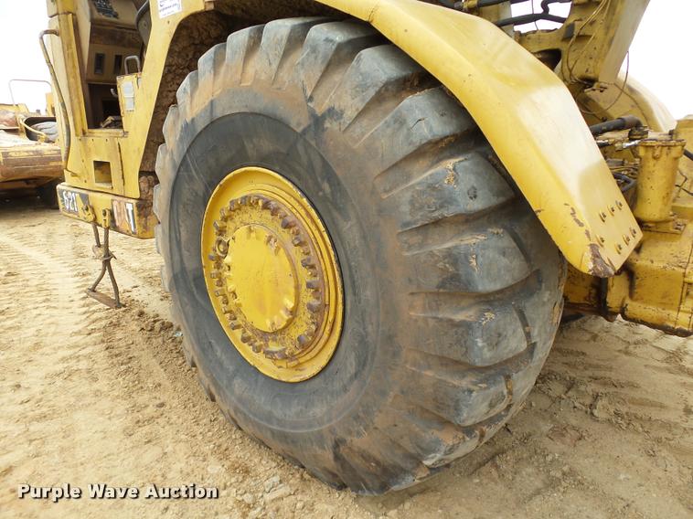 image for item DB4679 1987 Caterpillar 621E conventional scraper