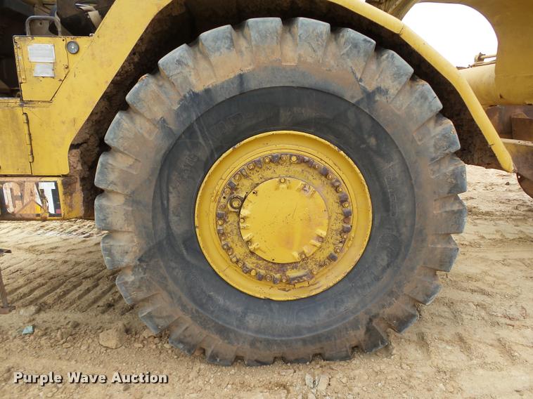 image for item DB4679 1987 Caterpillar 621E conventional scraper