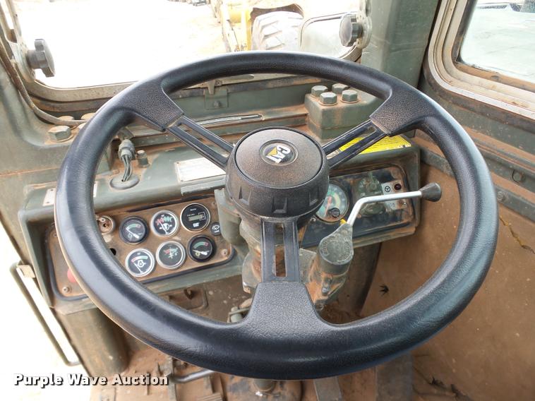 image for item DB4680 1984 Caterpillar 621B conventional scraper