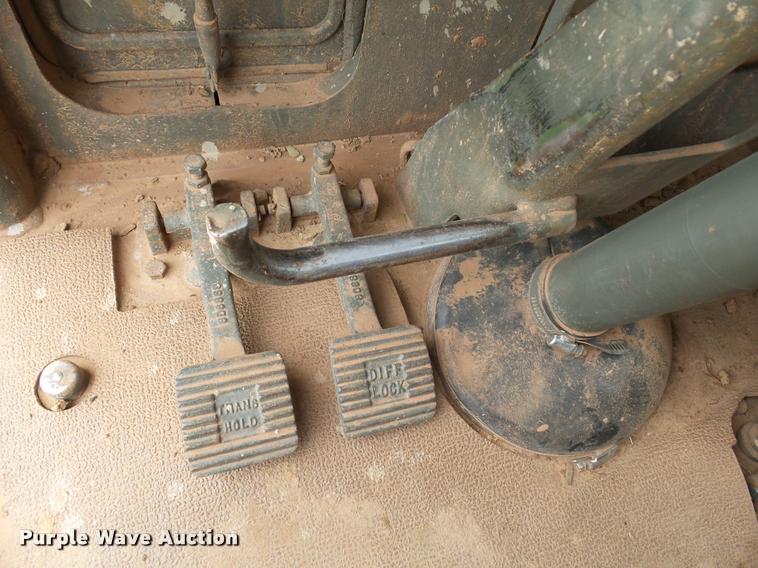 image for item DB4680 1984 Caterpillar 621B conventional scraper