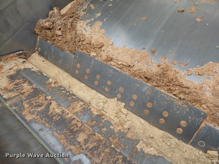 image for item DB4680 1984 Caterpillar 621B conventional scraper