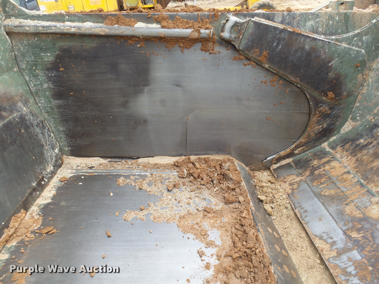 image for item DB4680 1984 Caterpillar 621B conventional scraper