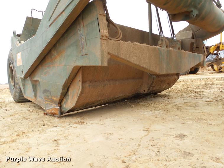 image for item DB4680 1984 Caterpillar 621B conventional scraper