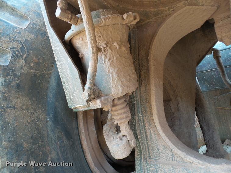 image for item DB4680 1984 Caterpillar 621B conventional scraper