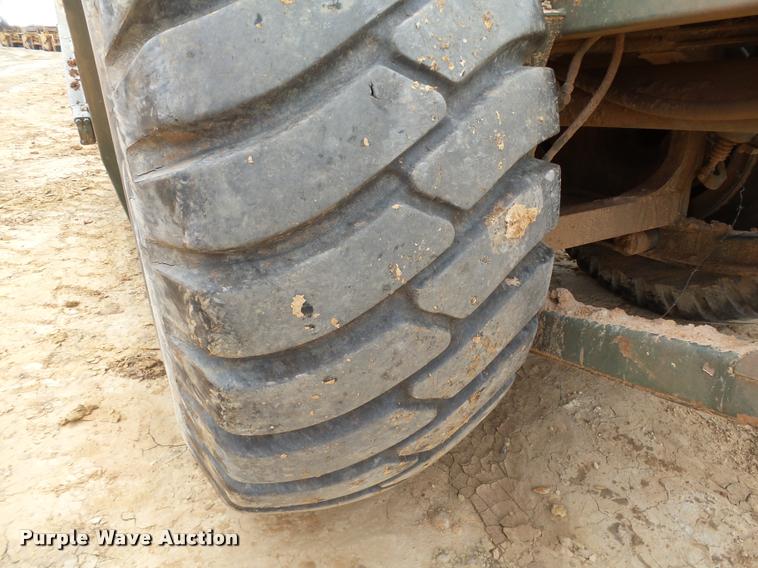 image for item DB4680 1984 Caterpillar 621B conventional scraper