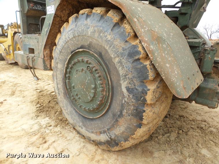 image for item DB4680 1984 Caterpillar 621B conventional scraper