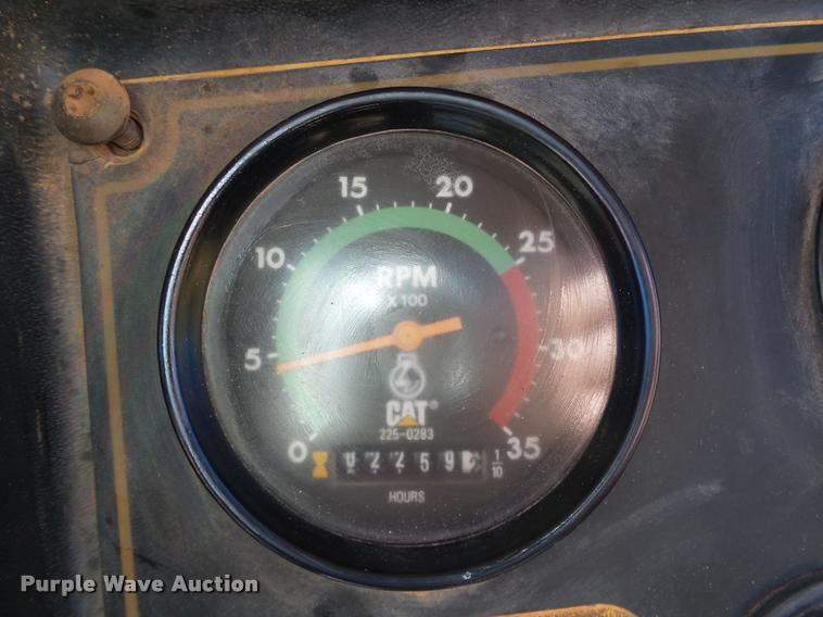 image for item DB4681 1997 Caterpillar 621F conventional scraper