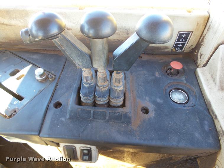 image for item DB4681 1997 Caterpillar 621F conventional scraper