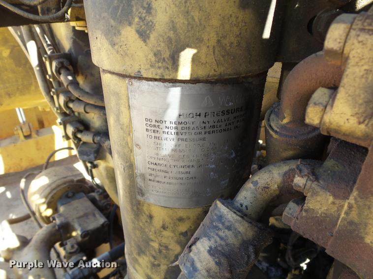 image for item DB4681 1997 Caterpillar 621F conventional scraper