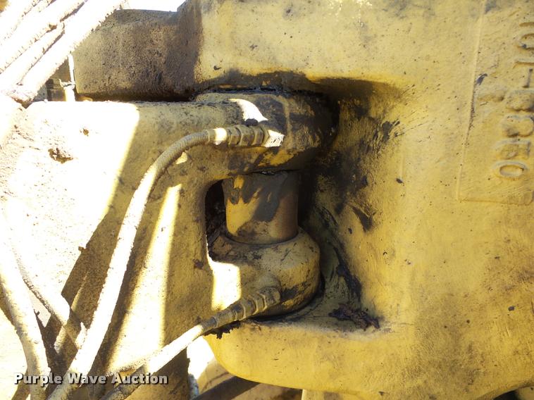 image for item DB4681 1997 Caterpillar 621F conventional scraper