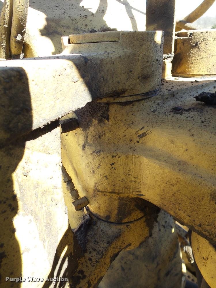 image for item DB4681 1997 Caterpillar 621F conventional scraper