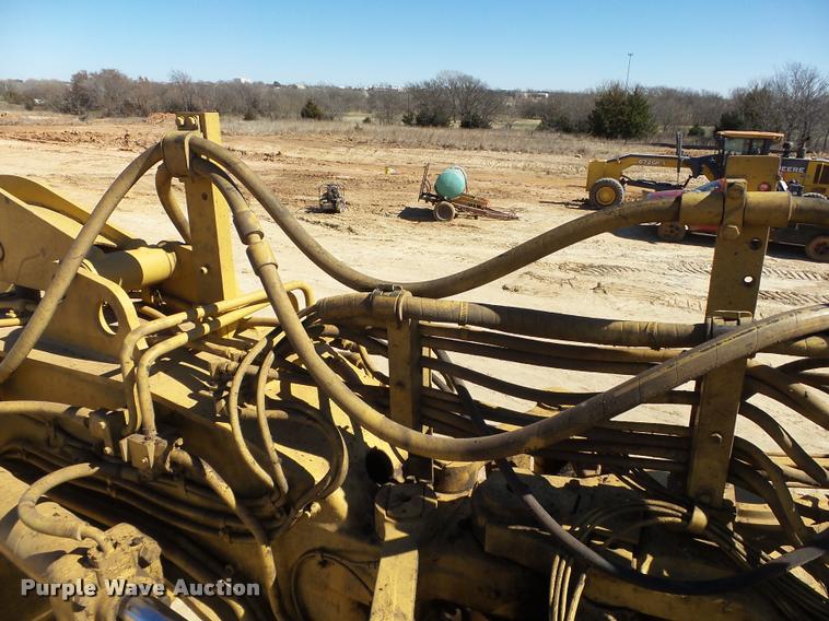 image for item DB4681 1997 Caterpillar 621F conventional scraper