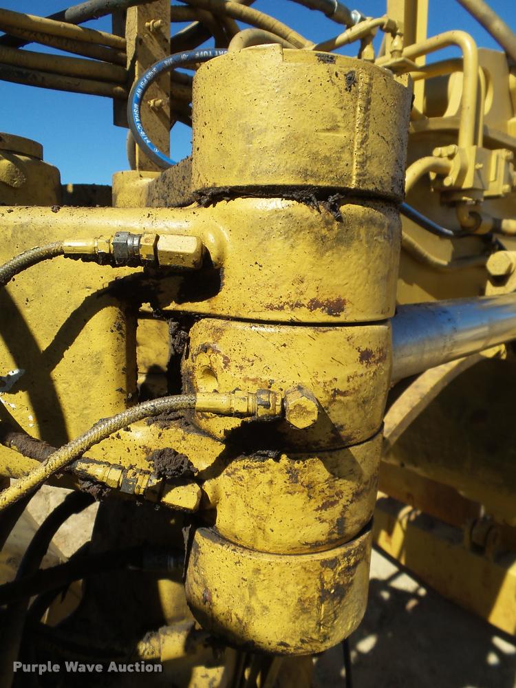 image for item DB4681 1997 Caterpillar 621F conventional scraper