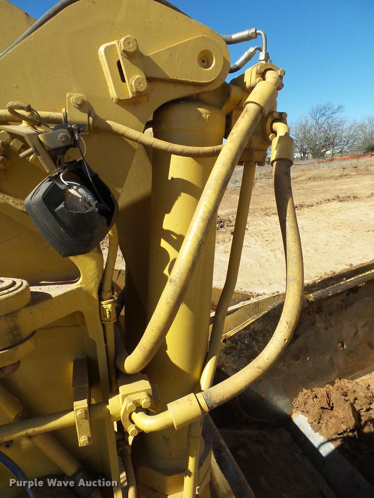 image for item DB4681 1997 Caterpillar 621F conventional scraper