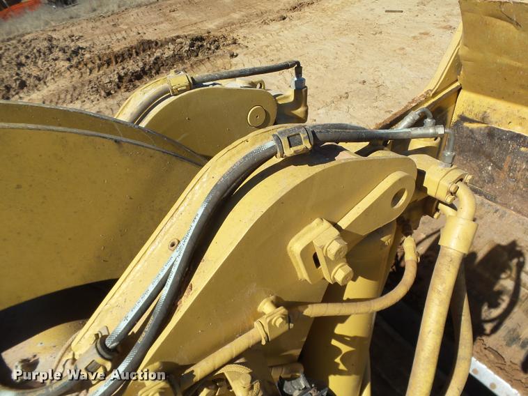 image for item DB4681 1997 Caterpillar 621F conventional scraper